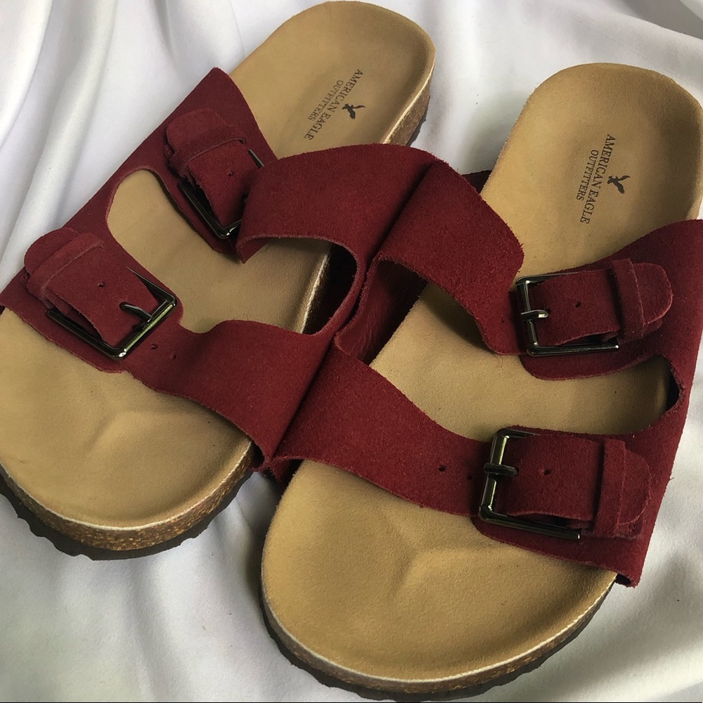 AMERICAN EAGLE // Double Buckle Sandals